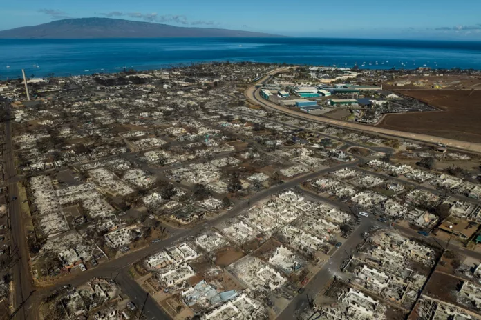 Hay oficialmente 388 personas desaparecidas por los incendios en Maui