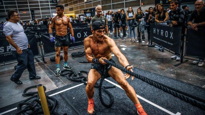 Hyrox vs CrossFit: Diferencias, Beneficios y Qué Disciplina Elegir