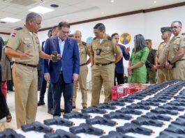 DGA dona generador eléctrico y pertrechos militares al Ministerio de Defensa