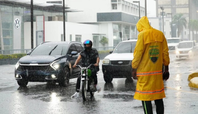 Indomet informa; Vaguada mantiene condiciones lluviosas en varias zonas del país