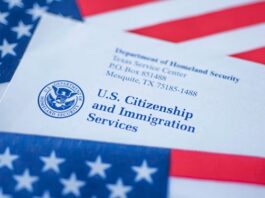 EE. UU. deja de recibir pagos en efectivo para servicios migratorios y de ciudadanía