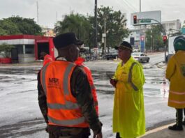 Digesett, MOPC y los ayuntamientos supervisan condiciones de las vías durante paso de la tormenta Melissa