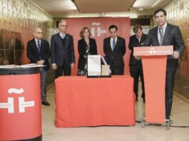 Ministro de Cultura encabeza la entrega a la "Caja de Letras" de documentos pertenecientes a Pedro Henríquez Ureña y otros destacados intelectuales