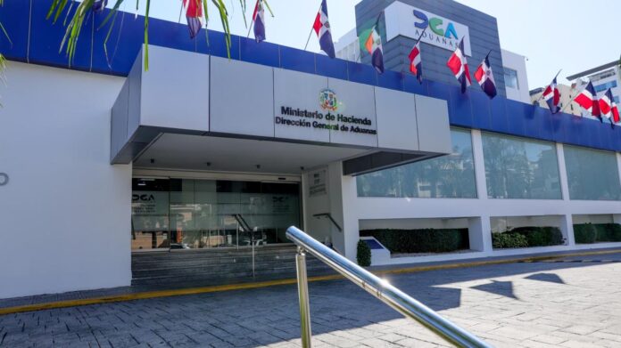 Aduanas pone en marcha el sistema digital Sirevuce, para importadores y exportadores