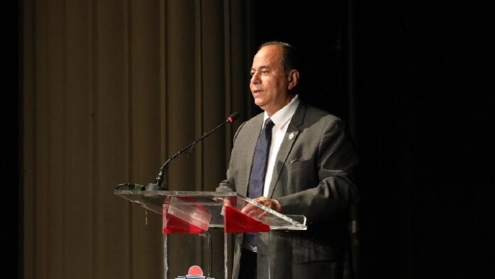 Alberto Caminero reafirma compromiso ético y cero tolerancia a corrupción