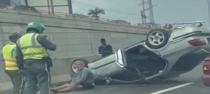 Cae vehículo en el nuevo paso a desnivel prolongación 27 con Isabel Aguiar “Pintura”