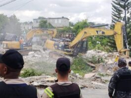 Residentes del barrio cuba de Arroyo Hondo II denuncian desalojo violento