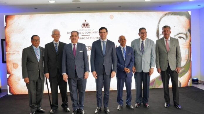 Cultura entrega Premio Internacional Pedro Henríquez Ureña a José Enrique García