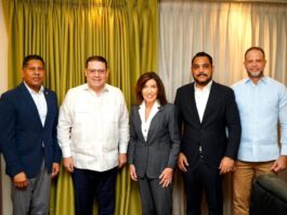 Director de Aduanas se reúne con la gobernadora de Nueva York para fortalecer vínculos comerciales