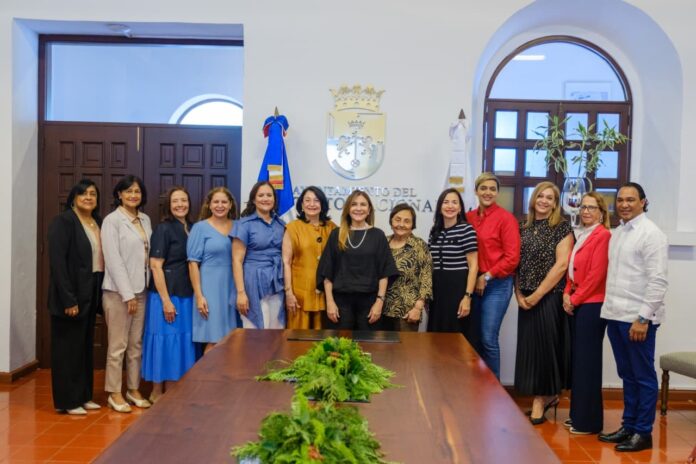 Alcaldía del DN y MUDE acuerdan prevenir violencia de género y promover manejo de residuos
