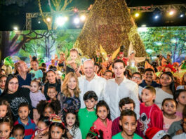 Alcalde Ulises Rodríguez deja encendida la Navidad con la apertura del Bosque Encantado “Encantus” en Santiago