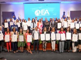 Aduanas marca récord histórico con 700 empresas en el programa OEA