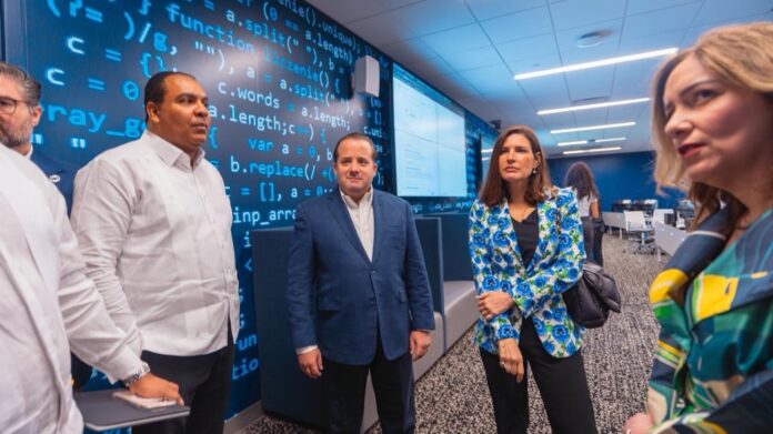 Paliza encabeza misión oficial a Centros de Excelencia de Inteligencia Artificial de NVIDIA, en Miami