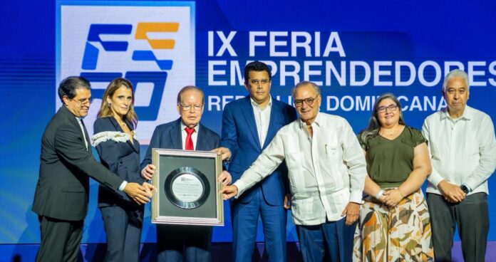 Reconocen a Pepín Corripio, Frank Rainieri y Ligia Bonetti por sus aportes al desarrollo nacional