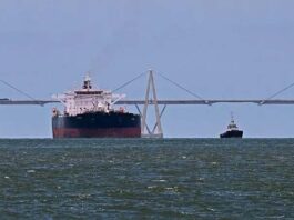 Qué es la flota de buques fantasma por la que se acusa a Venezuela de burlar las sanciones para exportar su petróleo