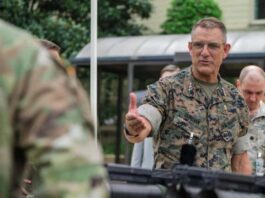Trump elige nuevo jefe del Comando Sur en medio de tensión con Venezuela