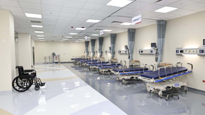 SNS dispone medidas para garantizar asistencia en hospitales durante la celebración de Fin de Año y Año Nuevo