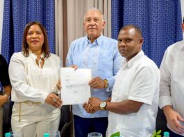 Gobierno entrega certificaciones para importantes obras comunitarias en Monseñor Nouel