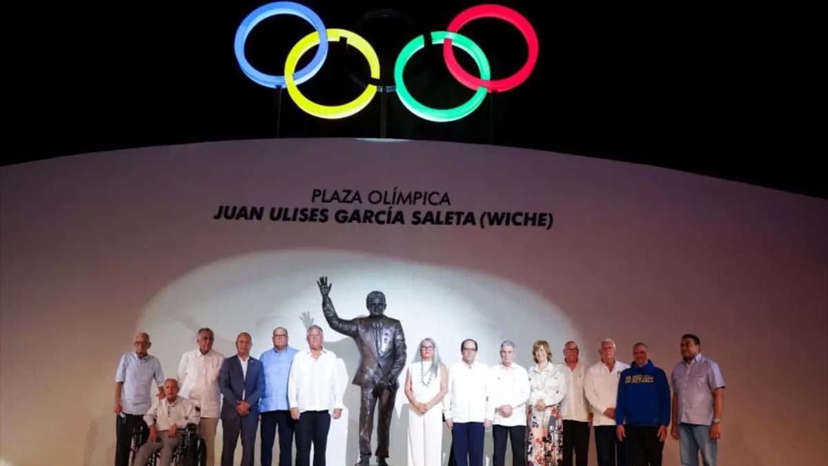 Fundación Juan Ulises García Saleta, inaugura plaza olímpica en honor al padre del olimpismo Fundación Juan Ulises García Saleta, inaugura plaza olímpica en honor al padre del olimpismo