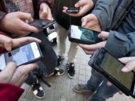 Adolescentes quedan sin acceso a redes sociales nueva ley en Australia