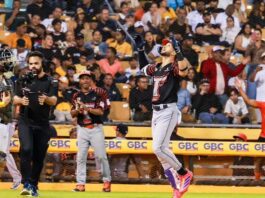 Toros ganan partido ante Águilas en Santiago