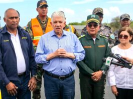 Obras Públicas Inicia programa  de asfaltado en comunidades de la provincia Peravia