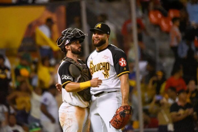 Águilas Cibaeñas derrotan a Estrellas en último duelo entre ambos en pelota invernal