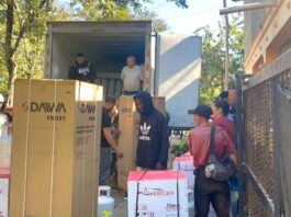 Asistencia Social entrega alimentos y ajuares a familias de La Zanja afectadas por explosión de tubería matriz