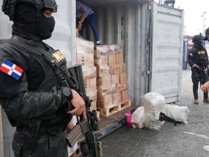 DNCD refuerza operativos de interdicción en puertos y aeropuertos por temporada navideña