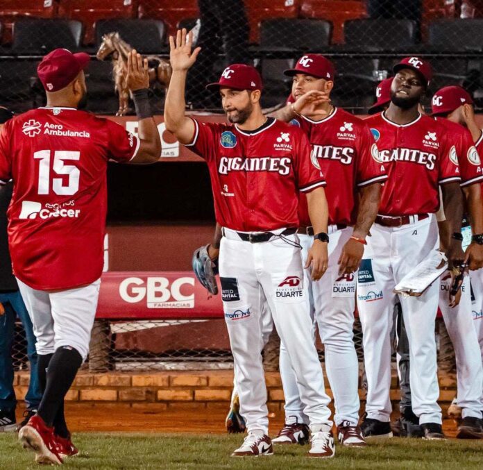 Gigantes superan al Licey y escalan al cuarto lugar