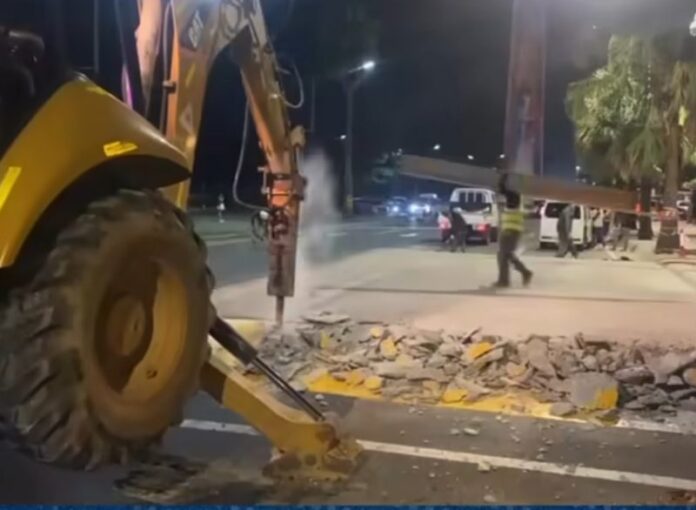 Intrant desmonta muro en el Malecón tras quejas de conductores
