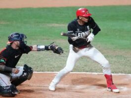 Leones se quedan solos en primero tras dejar en el terreno a los Toros