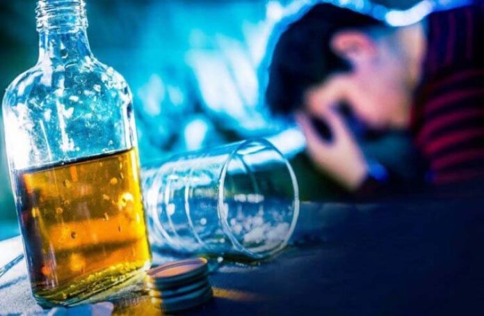 Reportan trece menores intoxicados con alcohol dura