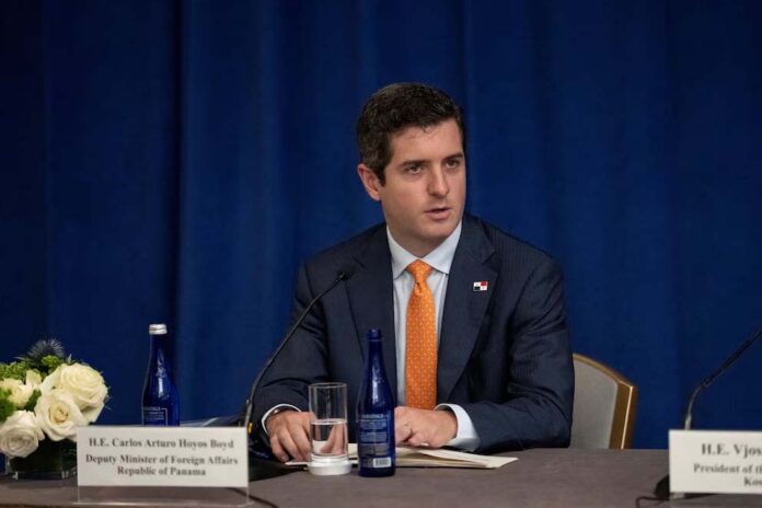 Panamá se ofrece a recibir miembros de la dictadura de Venezuela para facilitar transición