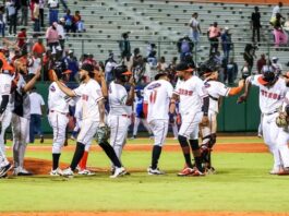 Toros triunfan y colocan al Licey en zona de peligro para su clasificación