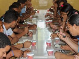 Inabie reduce el uso de sal en el menú escolar y controla el azúcar