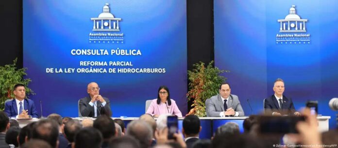 Venezuela aprueba reforma petrolera para inversión privada