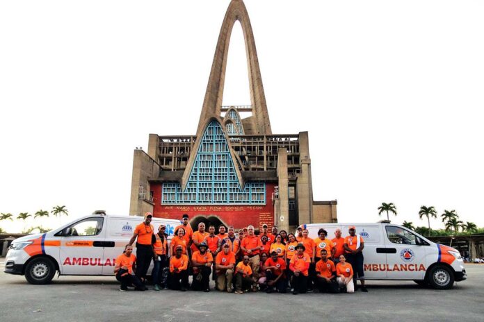 Defensa Civil acompaña a fieles en carreteras y la Basílica de Higüey