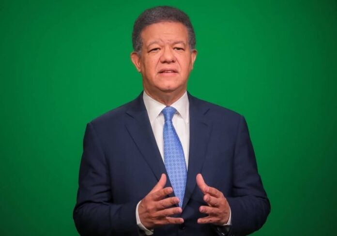 Leonel Fernández llama a evitar derramamiento de sangre en Venezuela y defiende salida pacífica a la crisis