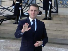 Macron propone a Trump un G7 con participación rusa