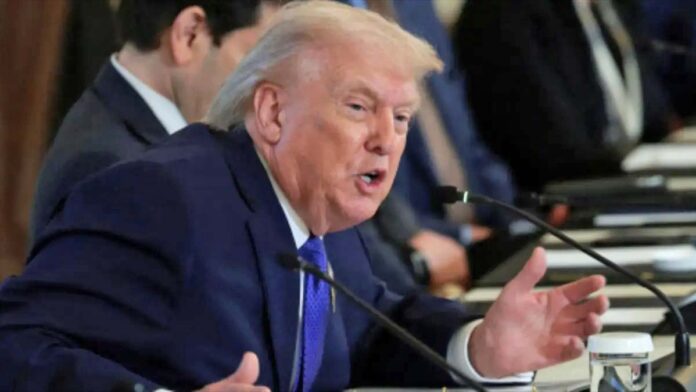 Trump advierte a Cuba de que no recibirá más petróleo ni dinero de Venezuela