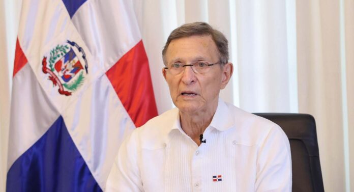 Canciller Álvarez afirma que RD mantiene postura firme ante situación en Venezuela