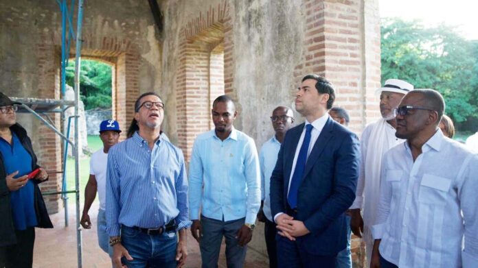 Ministro de Cultura supervisa revitalización patrimonial del antiguo ingenio de Nigu