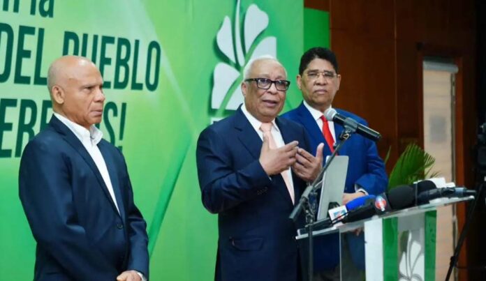 FP denuncia que deuda aumentó US$110 MM diarios en 2025 y superó crecimiento económico