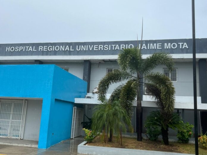 Hospital Jaime Mota de Barahona registra primer nacimiento del año 2026, mediante cesárea