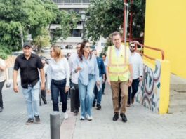 Ito Bisonó supervisa trabajos en la calle del Sol en Santiago por instrucción del presidente