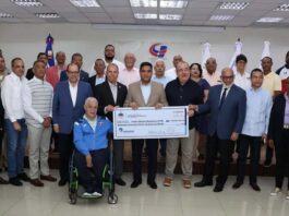 Ministro de Deportes entrega 250 millones más para preparar atletas de Juegos Centroamericanos y del Caribe