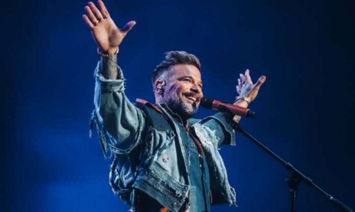 Pedro Capó estrenará álbum, “En Vivo Desde el Coliseo de Puerto Rico”