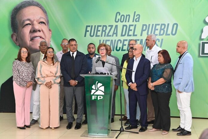 Fuerza del Pueblo denuncia declive del sistema educativo pese a inversión de RD$ 1.4 billones