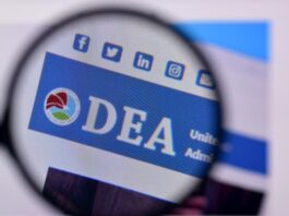 Exjefe de la DEA en RD tiene prohibido contactar a testigo clave en caso de fraude de visas